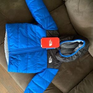 Reversible north face baby boy jacket..6-12months